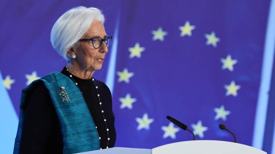 A pesar de las negociaciones consolidadas entre EU y la UE, con el fin de reducir las tarifas arancelarias, el alza de precios sigue moderadamente.