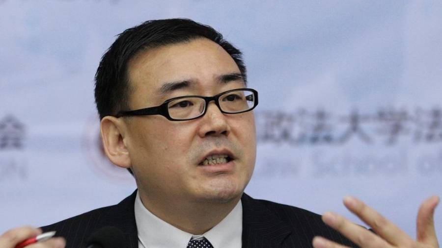 Yang Jun, nacido en China en 1965, pero que vivía en Estados Unidos, fue detenido a su regreso a China en enero de 2019. Es autor de una serie de novelas de espionaje y de un popular blog en chino