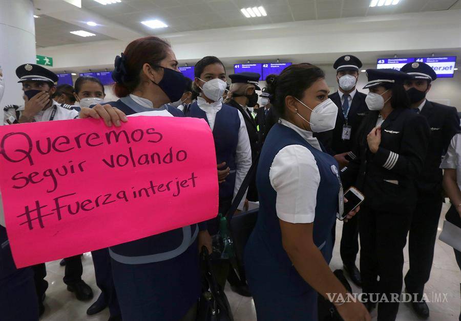 $!Aviación mexicana atraviesa una turbulencia y sus aerolíneas van en caída libre
