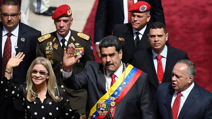 Maduro y Flores fueron capturados el pasado 3 de enero por fuerzas estadounidenses en Caracas y trasladados posteriormente a Nueva York, donde permanecen detenidos mientras afrontan el proceso.