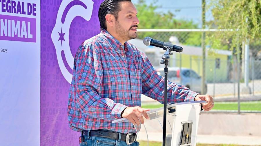 El alcalde de Monclova, Carlos Villarreal Pérez, destacó que la posible reactivación del gas shale en la región Centro de Coahuila podría representar una oportunidad de inversión y desarrollo económico.