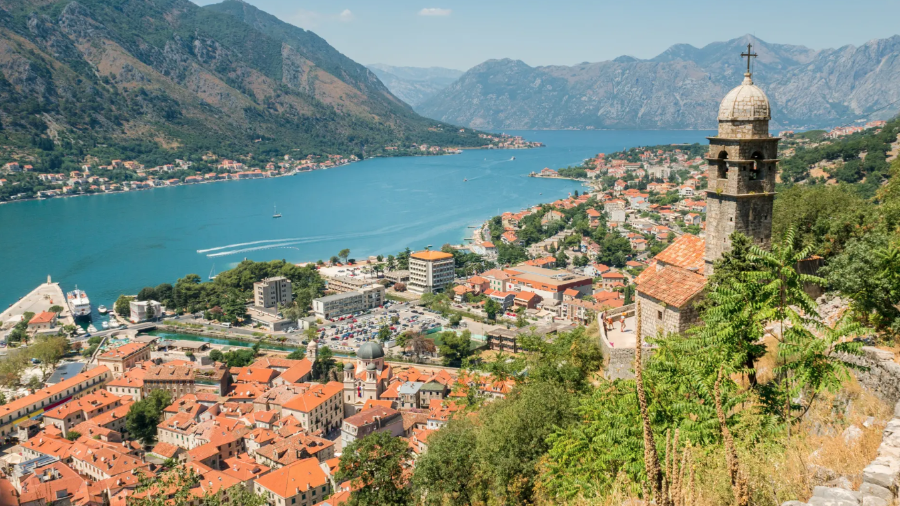 Fue arrestado en la localidad costera adriática de Kotor, según informó el jueves la dirección de la policía de Montenegro.