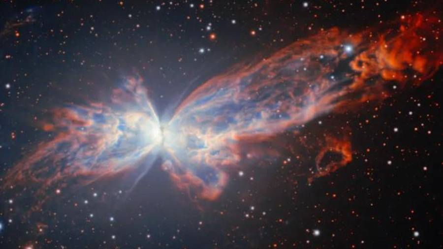 Un telescopio en Chile ha capturado una nueva e impresionante imagen de una grandiosa y elegante mariposa cósmica.