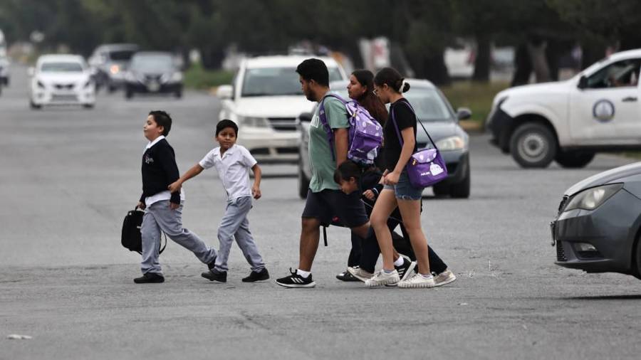 Madres, padres y tutores podrán realizar las preinscripciones para educación básica del ciclo 2026-2027 de manera digital a través de la App Preinscripciones Coahuila o de forma presencial en oficinas regionales.