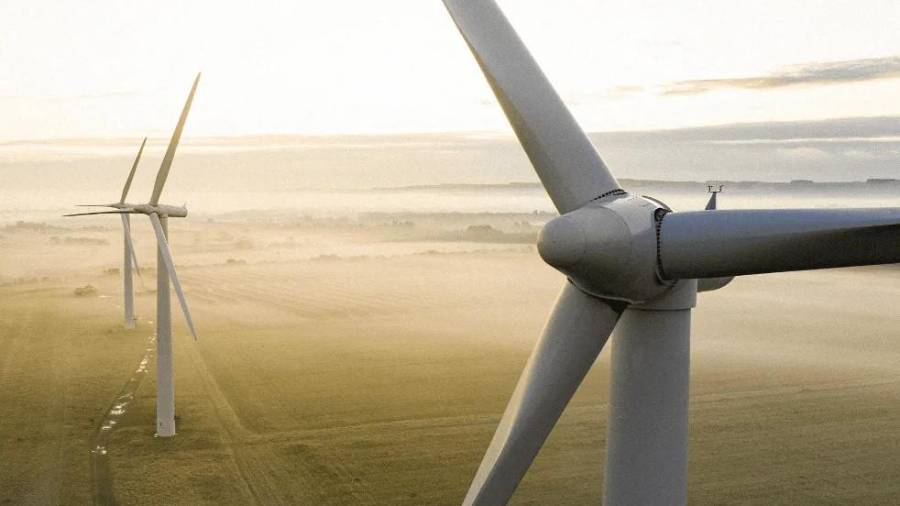 Empresarios consideran que la central eólica aumentará la competitividad y el atractivo industrial de la región.