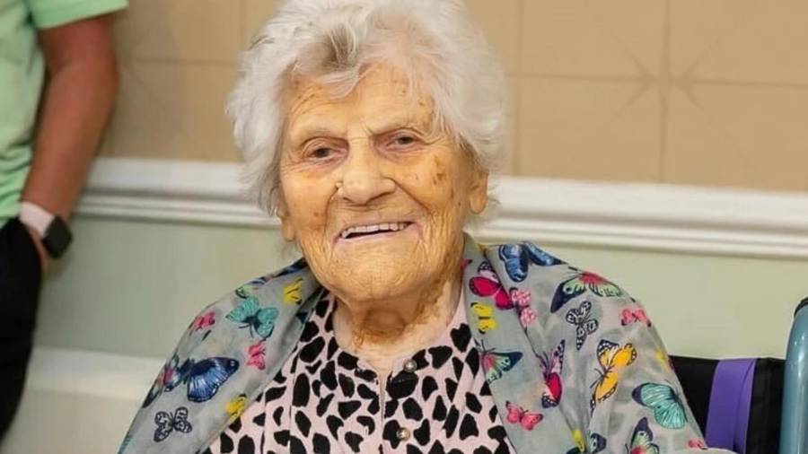 En la imagen, Ethel Caterham, quien en mayo de 2025 se convirtió en la mujer más anciana del mundo, según LongeviQuest.