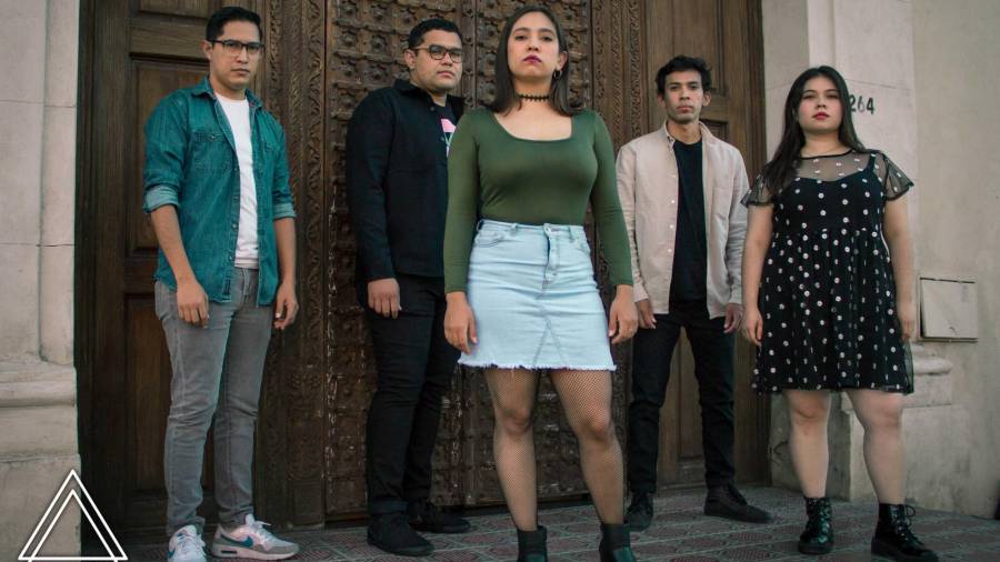 La banda tuvo su génesis dentro de la Escuela Superior de Música de la UAdeC.