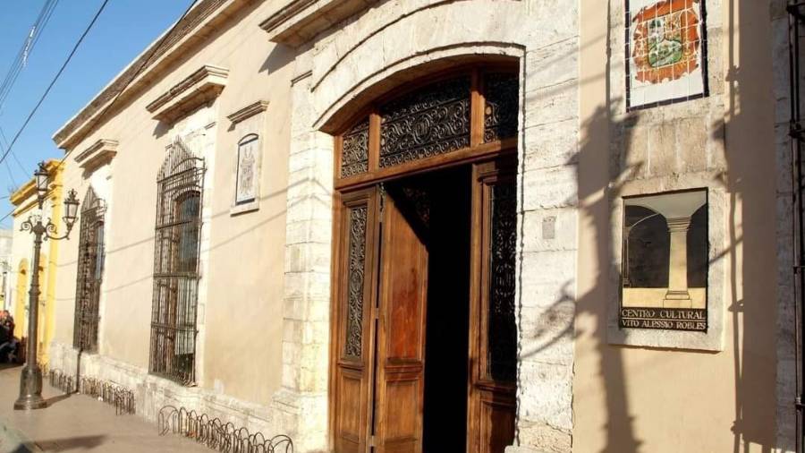 El Centro Cultural Vito Alessio Robles anuncia la inauguración de la exposición plástica “Paralelos Cercanos”.