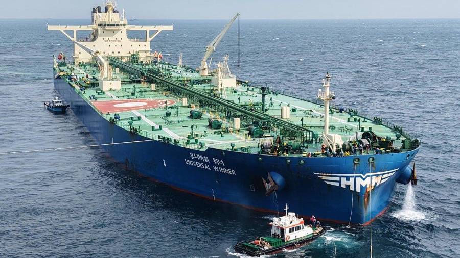 EU mantiene a su vez desde hace semanas un bloqueo en torno a Ormuz sobre los buques que traten de zarpar de o arribar a puertos iraníes.