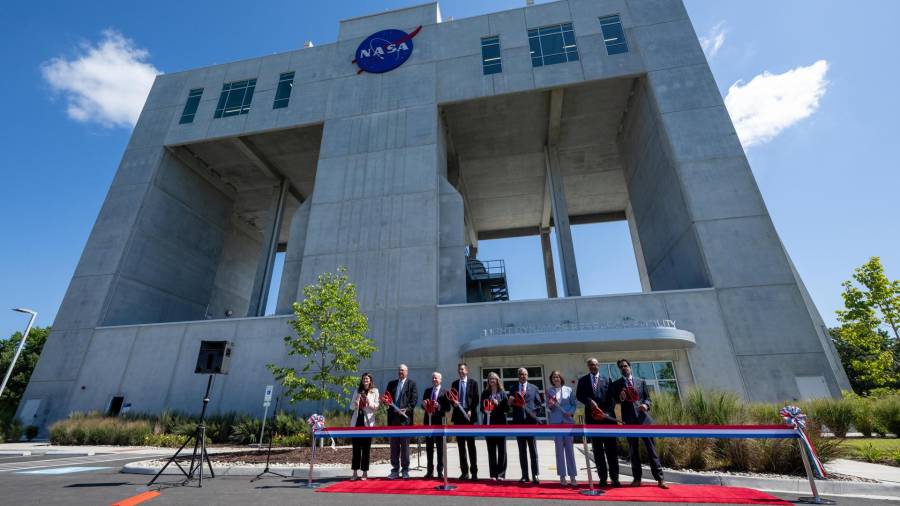 Ceremoniade inauguración de la Instalación de Investigación de Dinámica de Vuelo, el túnel de viento más reciente de la NASA, este viernes en el Centro de Investigación Langley de la NASA en Hampton, Virginia .