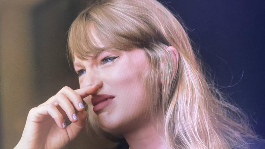 Emotivo. La cantante se quiebra en su nueva docuserie al recordar el ataque en Inglaterra y revela el impacto emocional que también provocó la cancelación de conciertos en Viena.