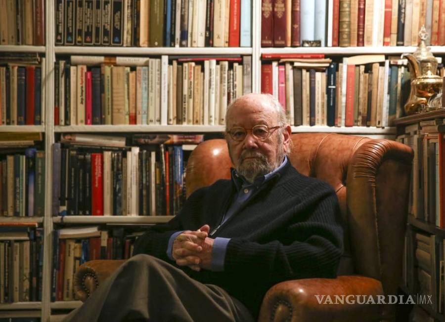 $!Caballero Bonald cumple 90 años con la pluma en alto