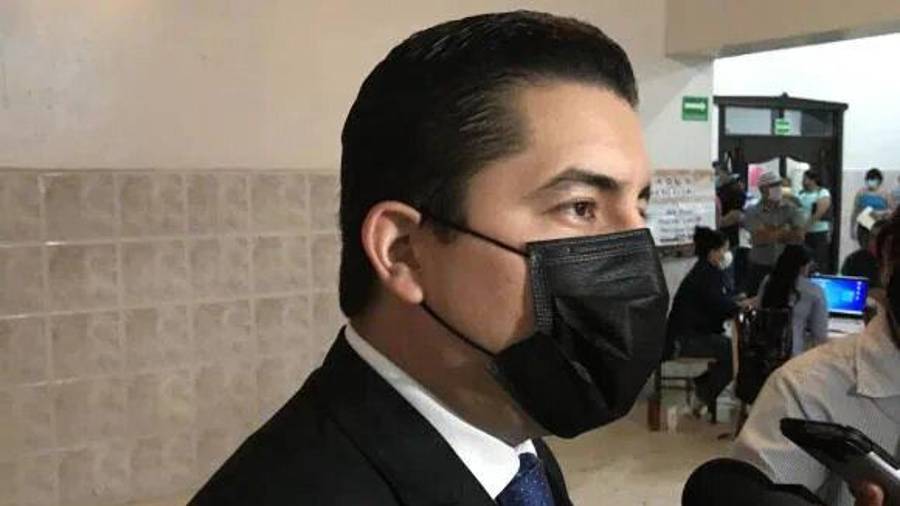 Alcalde de San Juan de Sabinas propone nuevos proyectos de inversión para el municipio e invita a la población a escucharlos.