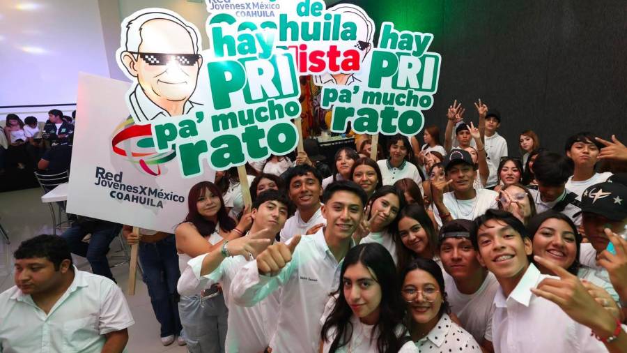 Jóvenes coahuilenses recibieron reconocimientos por su trayectoria y participación en distintos ámbitos.