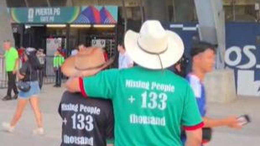 Pablo y Mary aprovecharon el ambiente mundialista en Monterrey para enviar un mensaje de apoyo a las madres buscadoras y visibilizar la crisis de desapariciones en México.