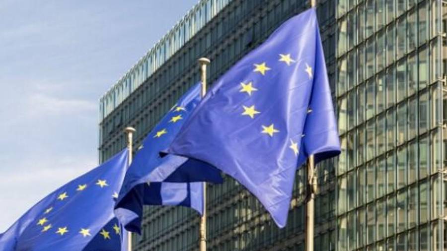 Como medida complementaria de la cooperación bilateral, la Comisión evaluará la posible implementación de un régimen de sanciones horizontales.