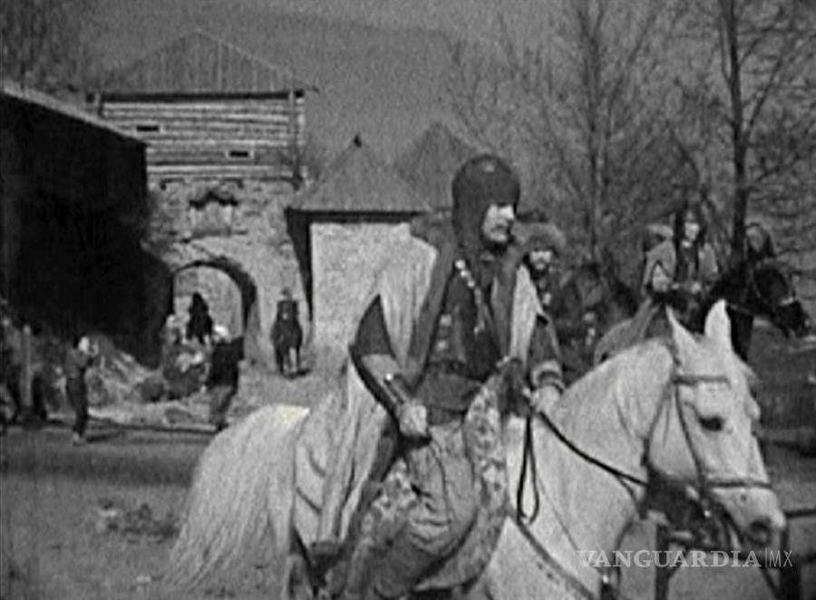 $!Subasta imágenes inéditas de la filmación de "Andréi Rubliov" de Andréi Tarkovski