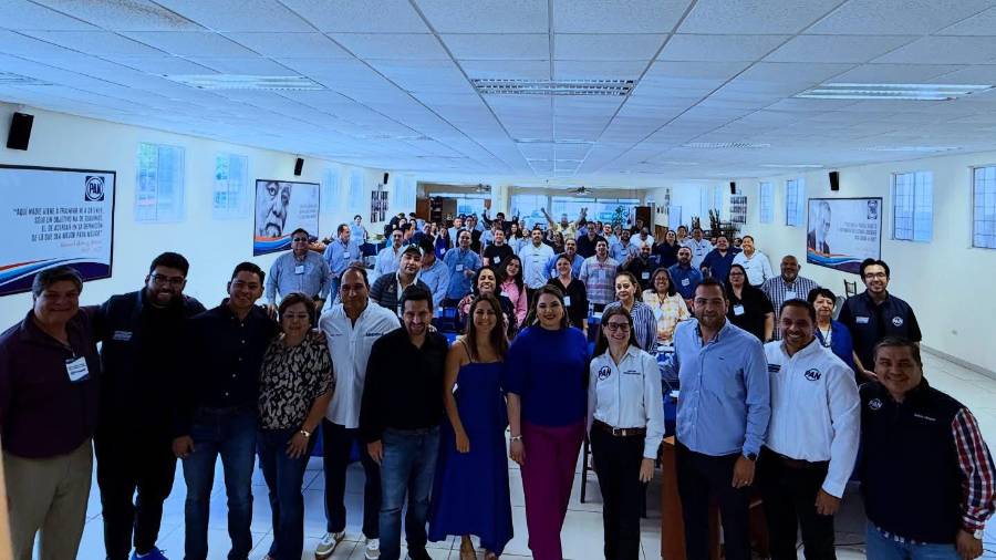 Integrantes del PAN Coahuila se reunieron para el anuncio de candidaturas a diputaciones locales rumbo al proceso electoral.