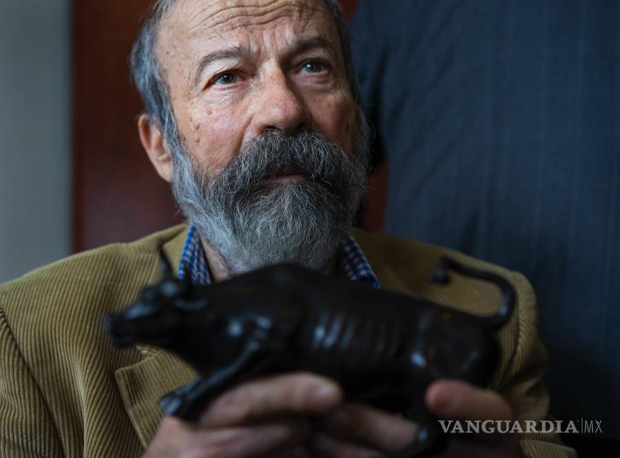 $!Arturo di Modica, escultor icónica estatua del toro de Wall Street, muera a los 80 años