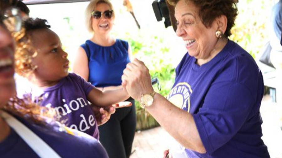 La demócrata Donna Shalala se convirtió en la primera cubana-estadounidense elegida al Congreso de Estados Unidos