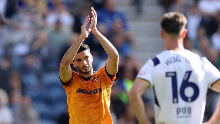 Raúl Jiménez firmó su primera asistencia de la temporada durante la victoria del Wolverhampton en Deepdale.