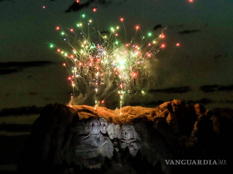 $!Así celebra Donald Trump Trump los festejos del 4 de julio en el Monte Rushmore en plena crisis sanitaria por el COVID-19 en EU (fotos)