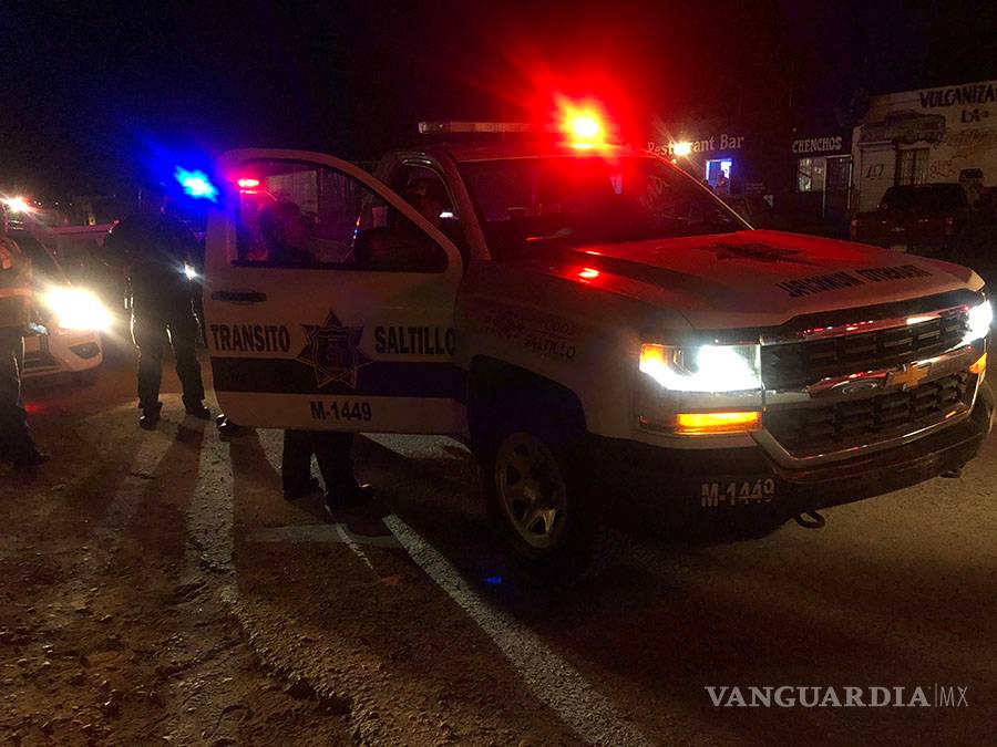 $!Mujer fue atropellada en Saltillo, por fortuna no sufre lesiones graves