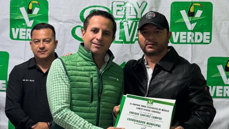 José Refugio Sandoval (centro), señaló que el Partido Verde no respalda la reforma electoral en los términos en que fue presentada, aunque mantiene su apoyo a la presidenta en otros temas.