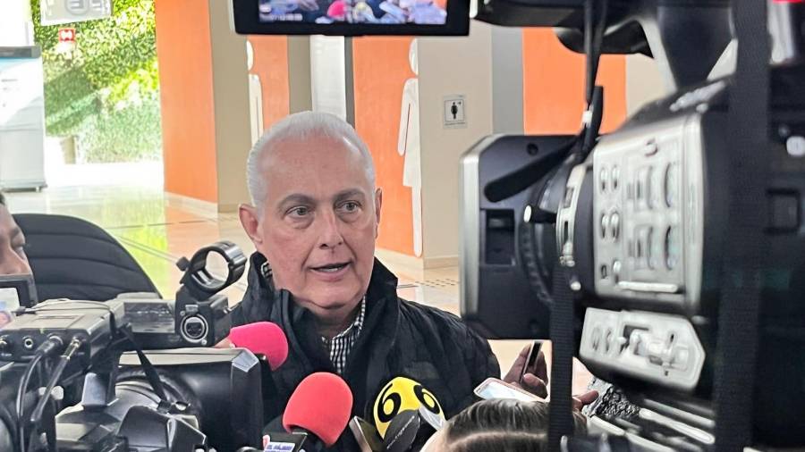 El presidente municipal rechaza que Torreón quede fuera de recursos por adeudos y sostiene que Conagua mantiene una deuda social con la población.