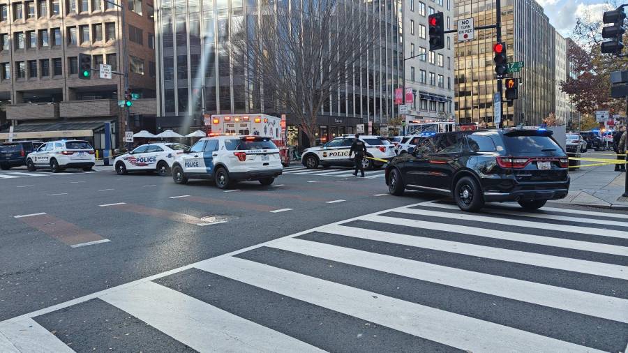 El presidente Trump calificó como “animal” a la persona que disparó contra los agentes.