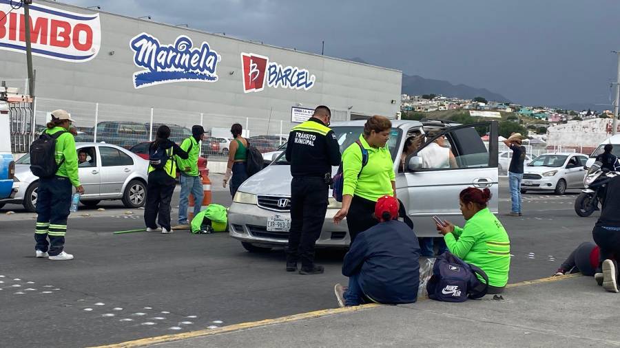 Ambas fueron atendidas por paramédicos de la Cruz Roja.