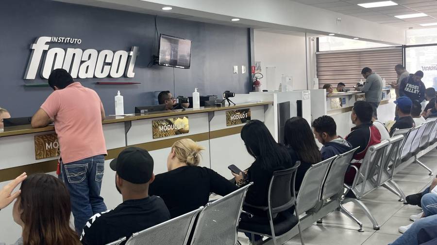 Héctor Martínez Valdés dijo que el instituto ofrece citas todos los días, las cuales se van actualizando cada siete días.