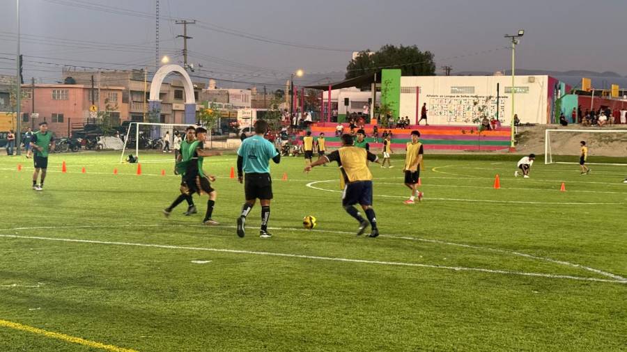 El torneo busca transformar las disputas entre barrios en competencias deportivas amistosas en espacios públicos del municipio.