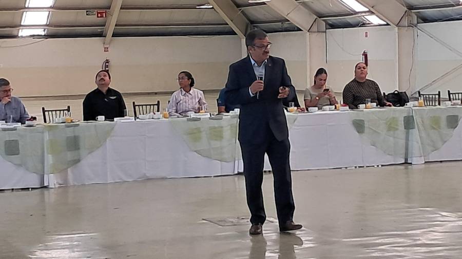 El ingeniero Javier Calderón Domínguez, titular del Comité de Economía Circular, explicó los alcances de la normativa que busca modificar los modelos tradicionales de producción y manejo de residuos en las empresas.