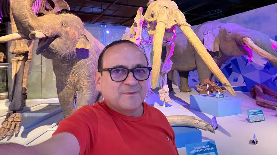 El comediante compartió su recorrido por las distintas salas del Museo del Desierto.