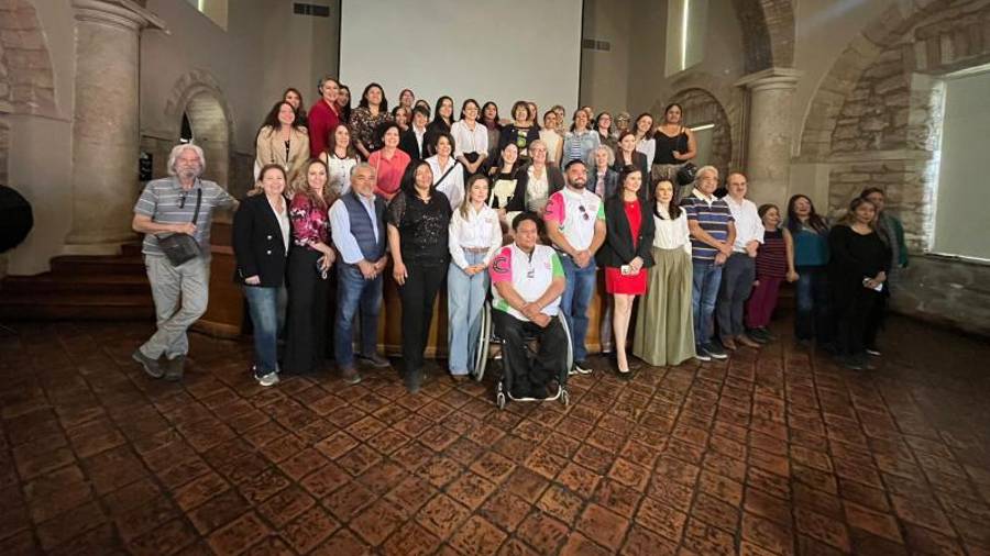 Participan en encuentro “Tequios y Telares Coahuila: el transporte que nosotras queremos”.