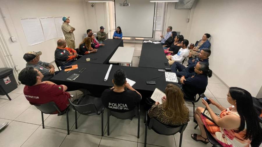 En la mesa de trabajo se definieron acciones concretas para reducir los índices de riesgo en el senderismo.