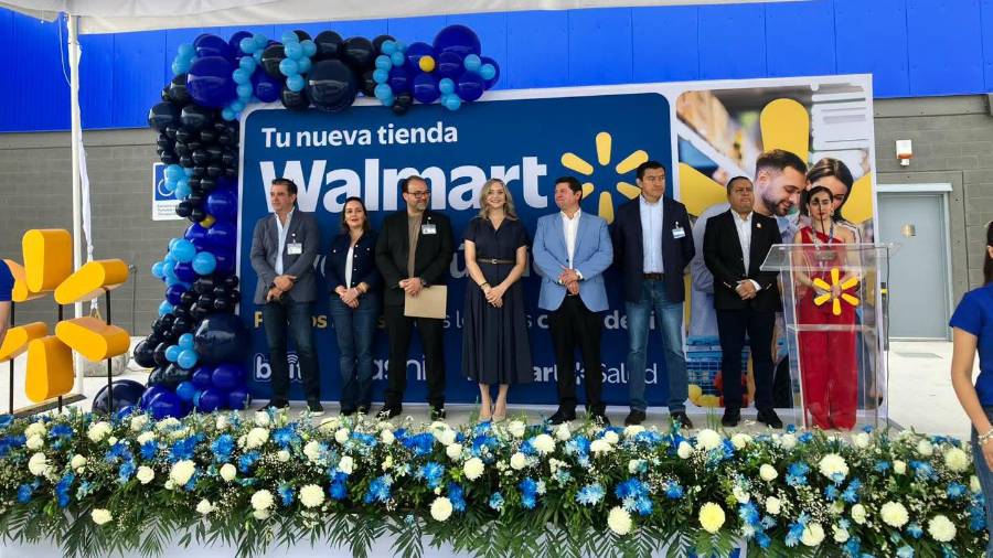 La apertura de Walmart Supercenter Bulevar República generó 123 empleos directos y 70 indirectos.