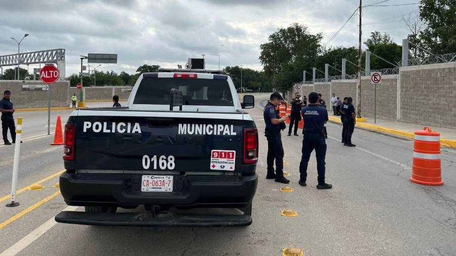 Elementos de Seguridad Pública mantendrán vigilancia y apoyo a los connacionales que ingresen por Acuña durante el operativo Héroes Paisanos.