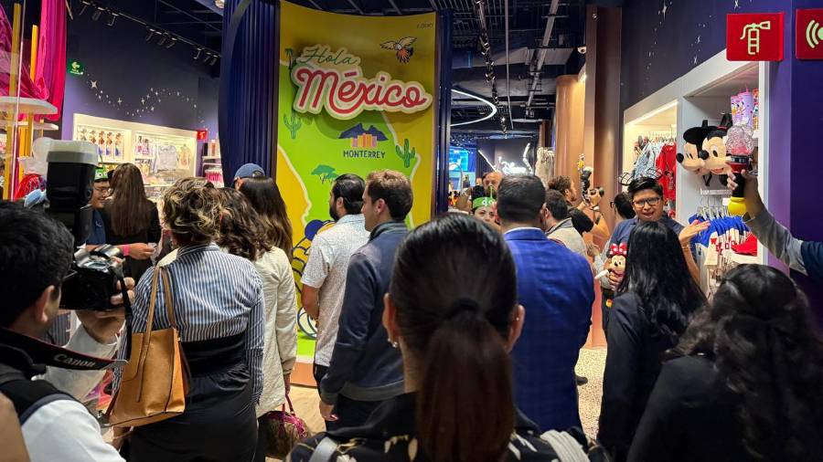 Disney Store en Monterrey fue inaugurada la primera tienda al norte de México la con toda la magia de Disney.