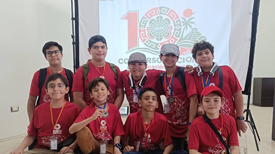 Nueve estudiantes representaron a Coahuila en el concurso nacional de la Olimpiada Mexicana de Matemáticas.