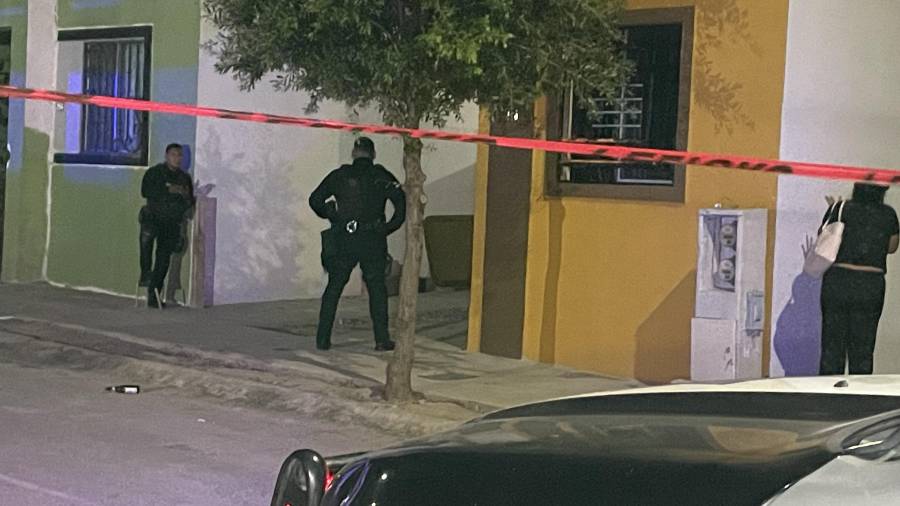 Autoridades acudieron al lugar de los hechos.