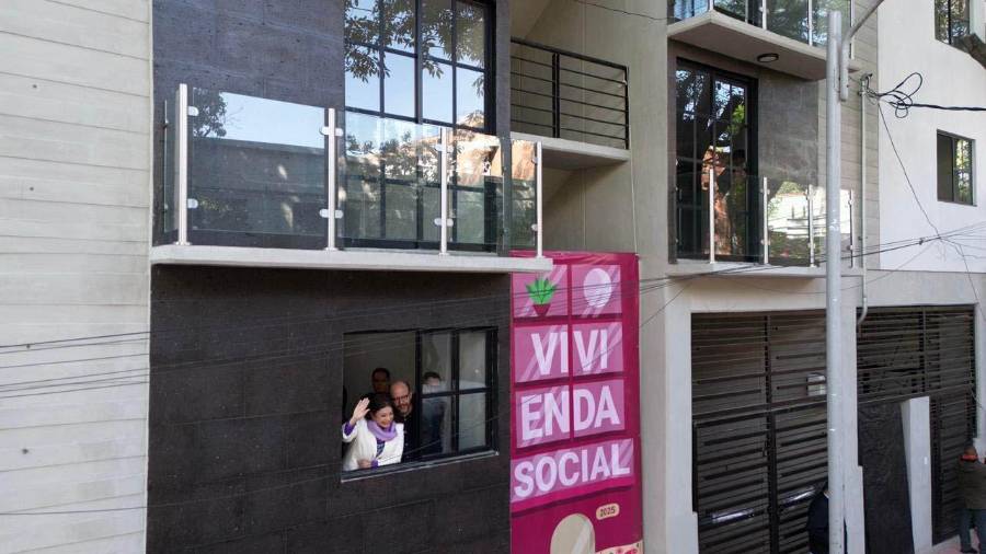 El Gobierno de la Ciudad de México impulsa el modelo de vivienda conjunta o coproducción de vivienda para facilitar el acceso a departamentos con precios más accesibles.