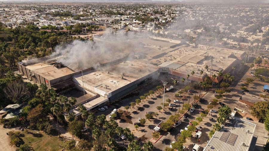 La gobernadora de Sinaloa, Yeraldine Bonilla Valverde, visitó a las personas que tuvieron que ser internadas en diversos hospitales de la ciudad. FOTO: Cuartoscuro