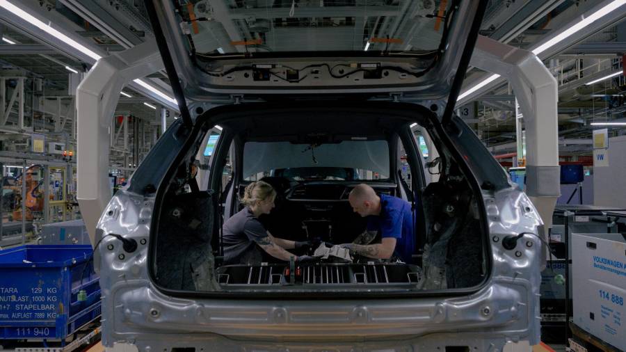 Volkswagen recortará la mitad de sus modelos ante la caída de las ventas