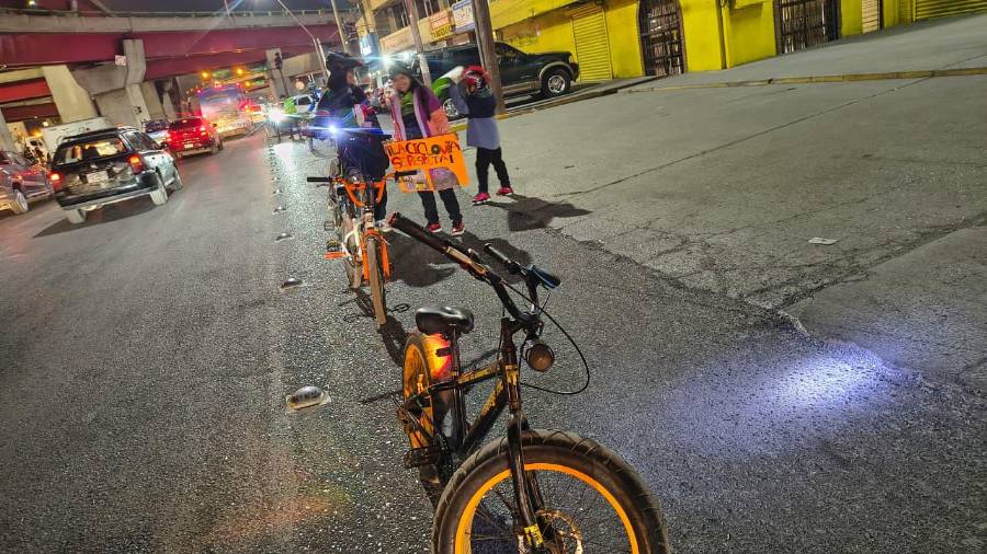 Usuarios de la ciclovía realizaron una segunda protesta en el distribuidor vial ‘El Sarape’