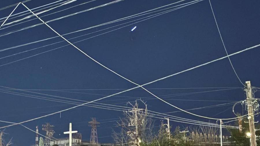 El dron fue captado la noche del domingo sobre el área de Planta de Fuerza de AHMSA, a pocos días de la subasta programada para el 27 de febrero.