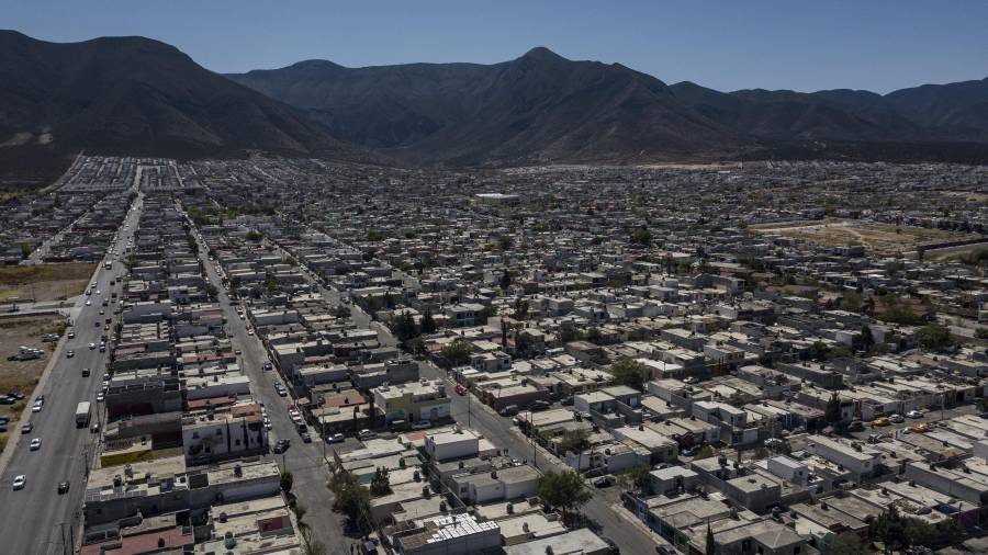 Las colonias surgidas durante las distintas etapas de expansión urbana desarrollaron características propias, con nombres y paisajes que representan diversas formas de habitar la ciudad.
