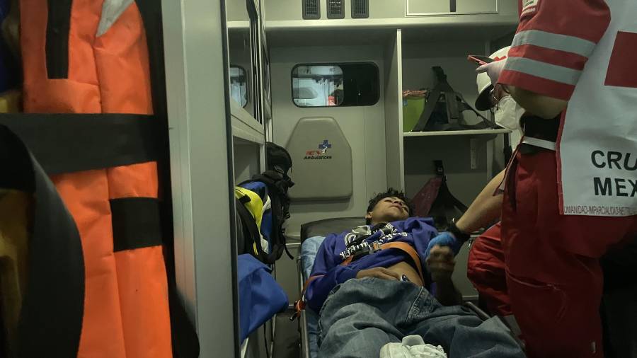 El adolescente fue trasladado par atender sus lesiones.