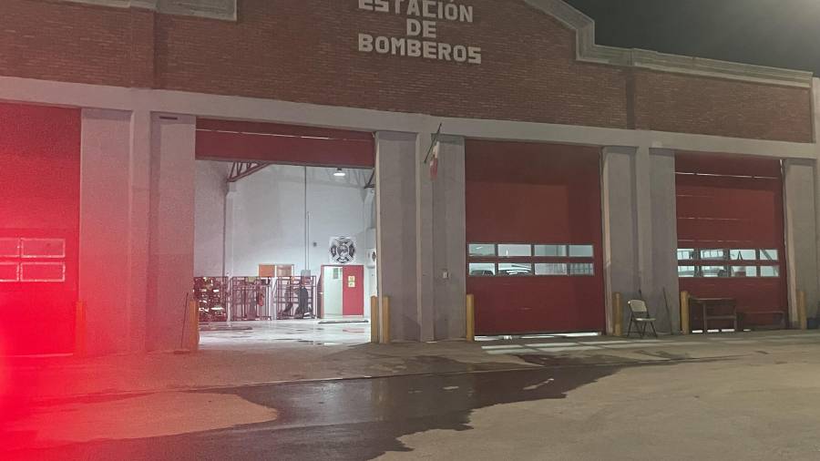 Bomberos brindaron primeros auxilios antes del arribo de personal del SAMU.